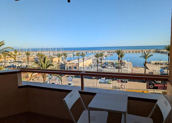 Apartment In Paseo Maritimo- First Line To The Beach With Sea View