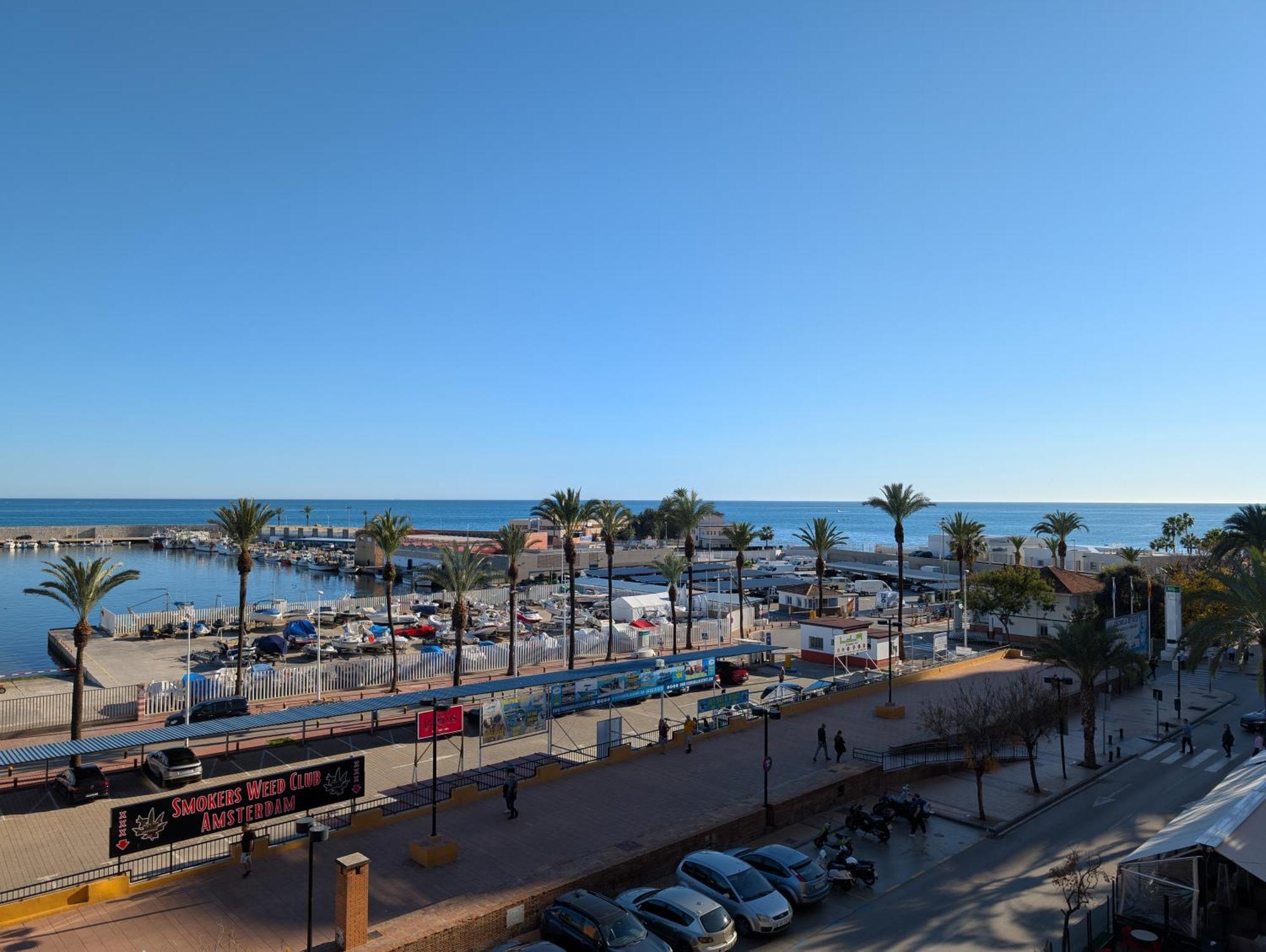 In Paseo Maritimo- First Line To The With Sea View Apartament